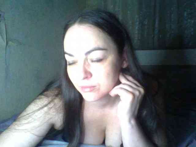 KissyHoney webcam