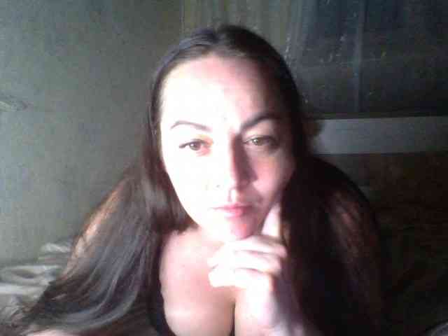 KissyHoney webcam