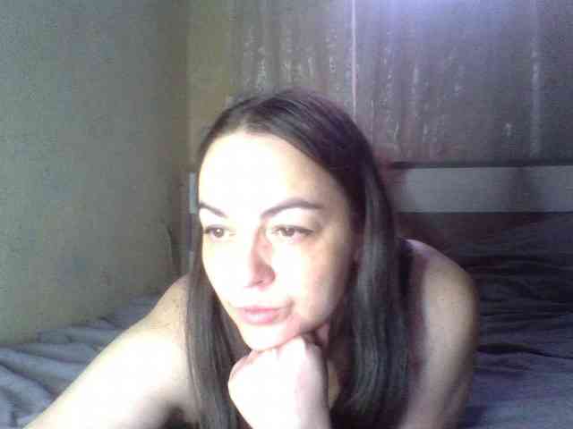 KissyHoney webcam