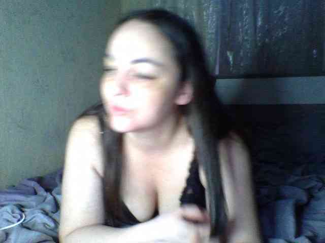 KissyHoney webcam