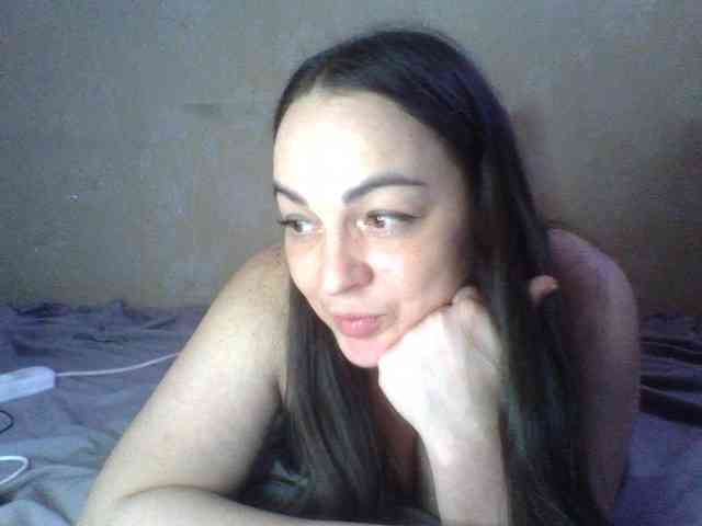 KissyHoney webcam