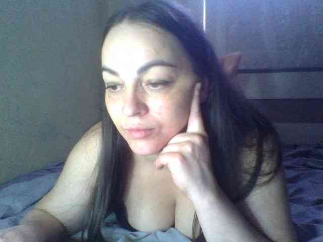 KissyHoney webcam