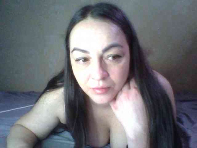 KissyHoney webcam