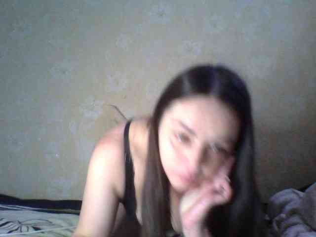 KissyHoney webcam