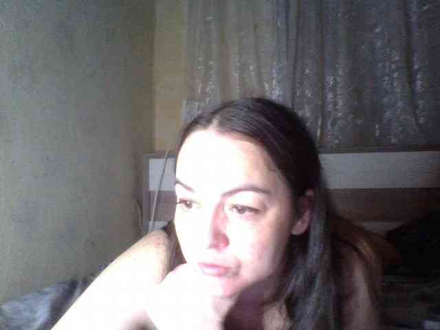 KissyHoney webcam