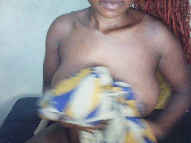 Sexbutt01 live cam on BongaCams