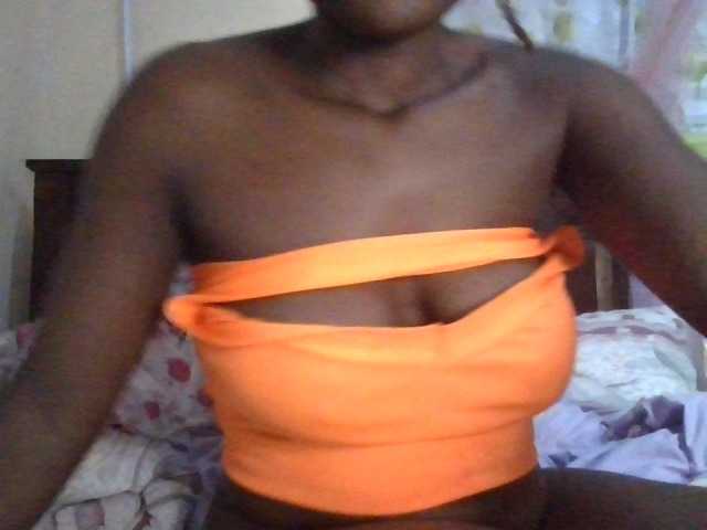 Sexbutt01 live cam on BongaCams