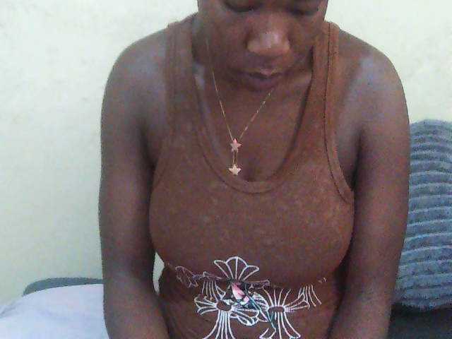 Sexbutt01 live cam on BongaCams