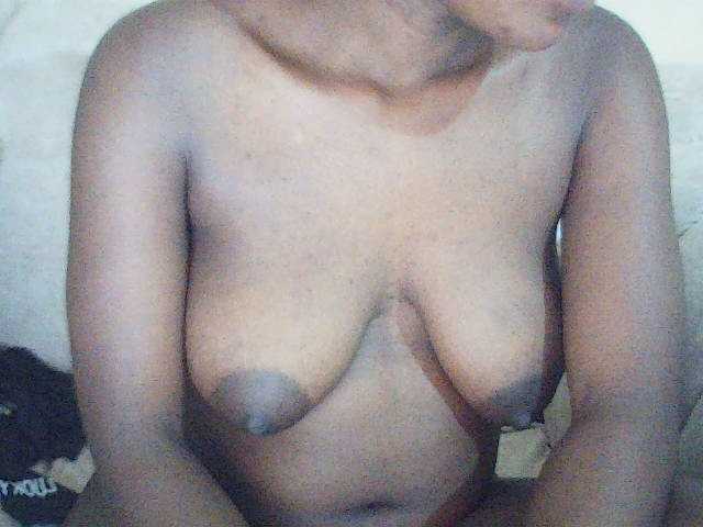 Sexbutt01 webcam bongacams model stream image