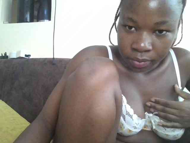 Sexbutt01 Live Webcam on BongaCams