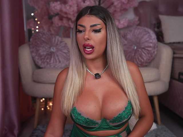Sex chat gratuit in direct cu emmagoddess pe BongaCams