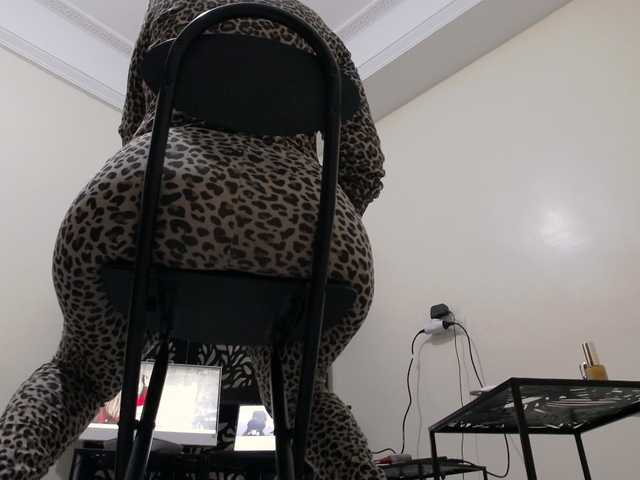 PreciousMoan live cam on BongaCams