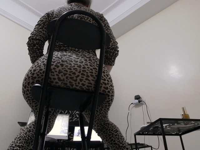 PreciousMoan live cam on BongaCams