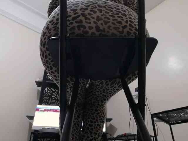 PreciousMoan webcam