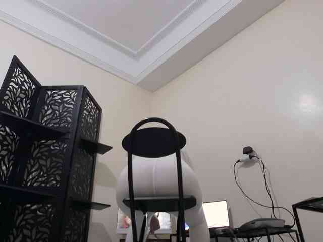 PreciousMoan webcam