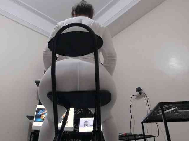 PreciousMoan webcam
