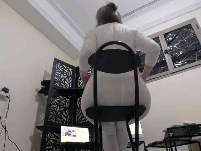 PreciousMoan webcam