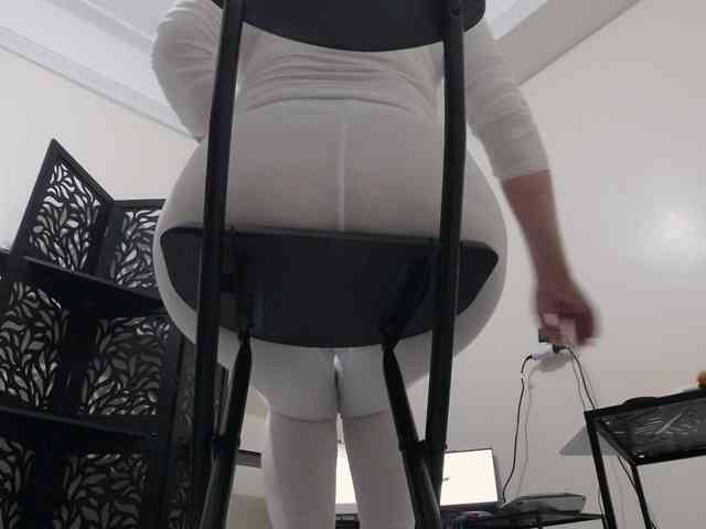 PreciousMoan webcam