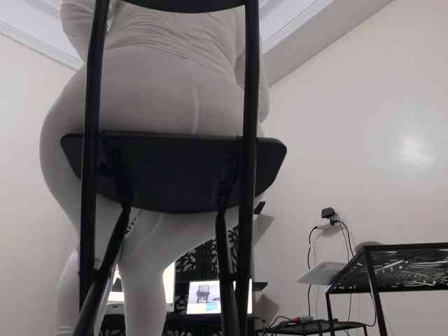 PreciousMoan webcam
