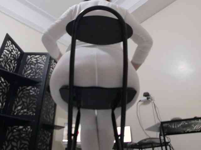 PreciousMoan webcam