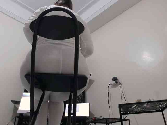 PreciousMoan webcam