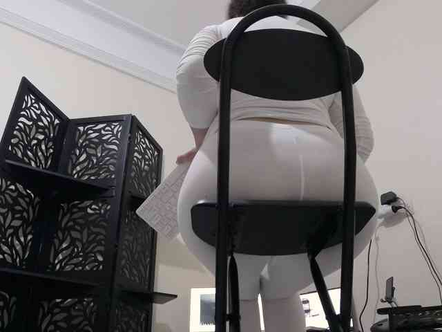 PreciousMoan webcam