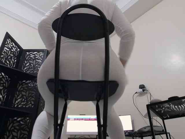 PreciousMoan webcam