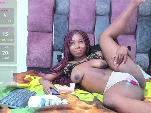 ashlleyray live cam on BongaCams