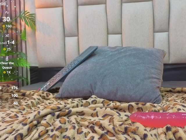 ashlleyray live cam on BongaCams