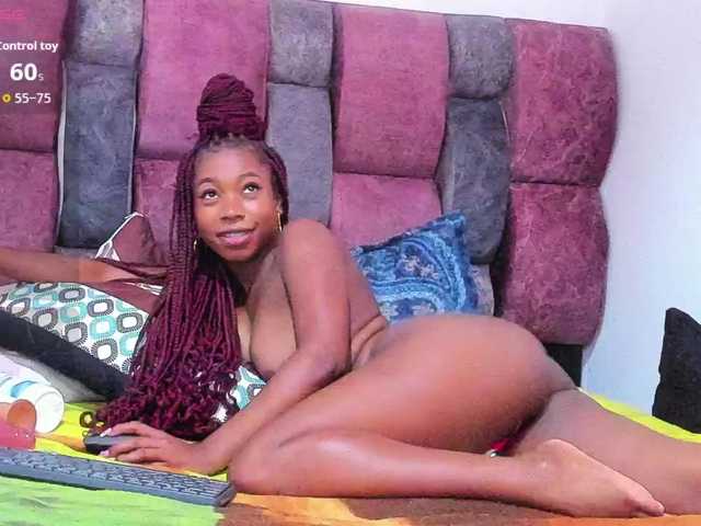 ashlleyray live cam on BongaCams