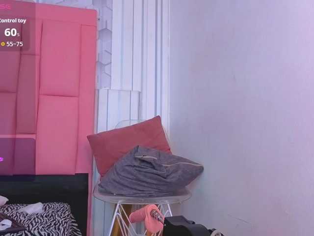 ashlleyray live cam on BongaCams