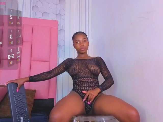 ashlleyray live cam on BongaCams