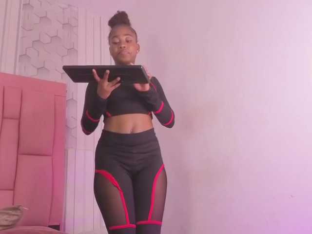 ashlleyray's BongaCams show and profile