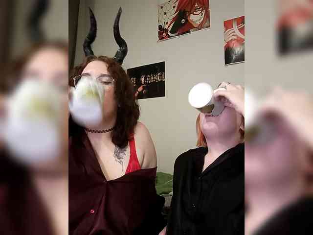 Himi-Ashley Live Webcam on BongaCams
