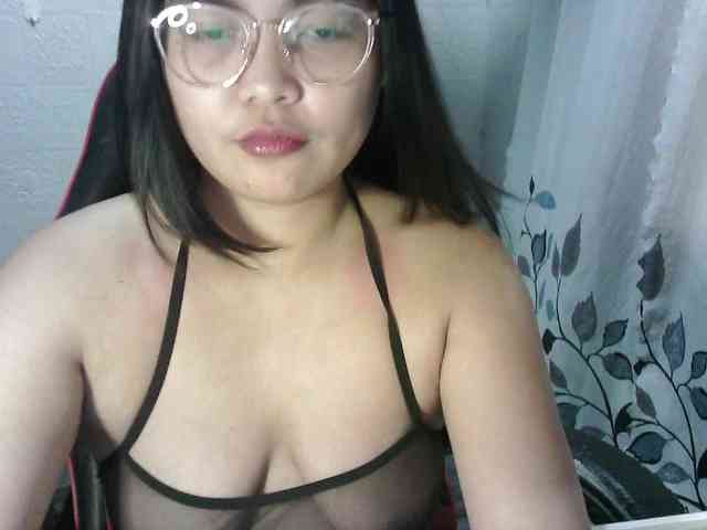 Model: chubbycheeks94
