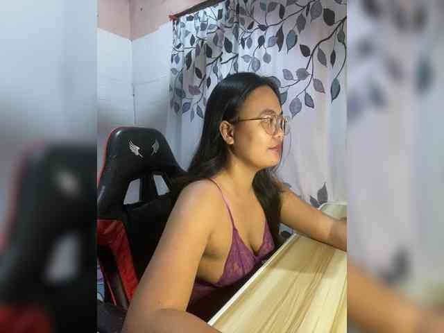 Model: chubbycheeks94