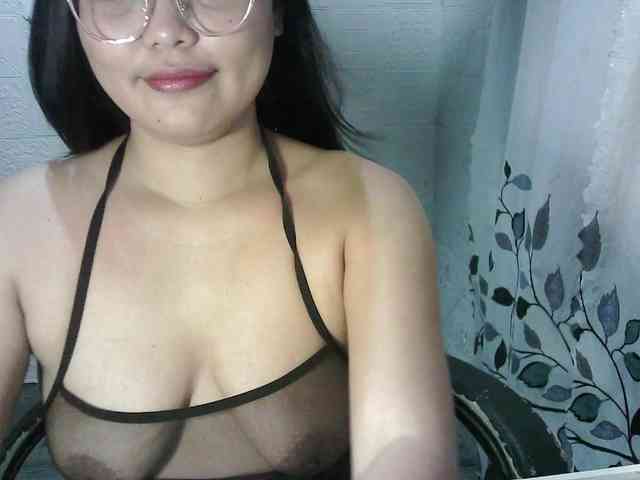Model: chubbycheeks94