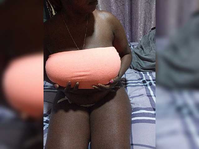 Candyers live cam on BongaCams