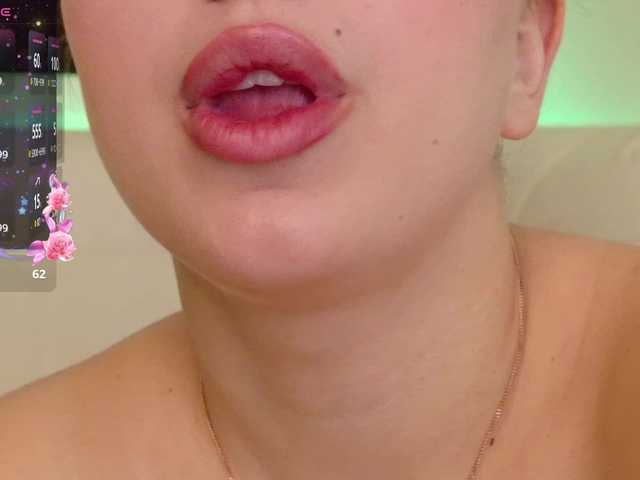 Minnie-Mouse-'s BongaCams show and profile