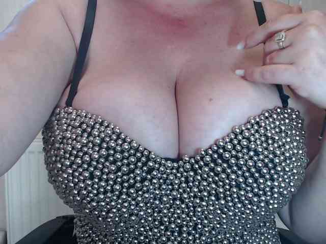 newamyy00 webcam