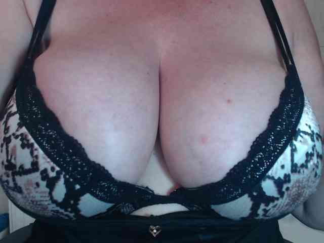 newamyy00 webcam