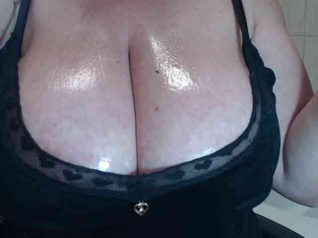 newamyy00 webcam