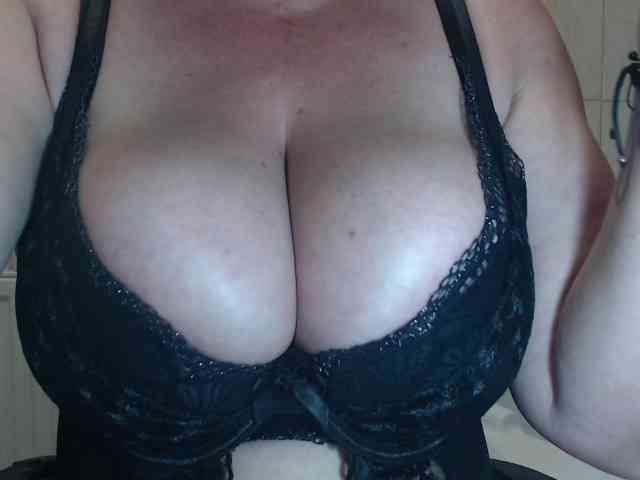 newamyy00 webcam