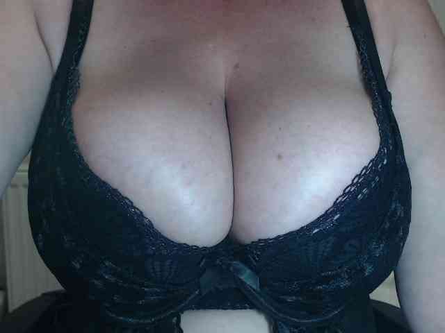 newamyy00 webcam