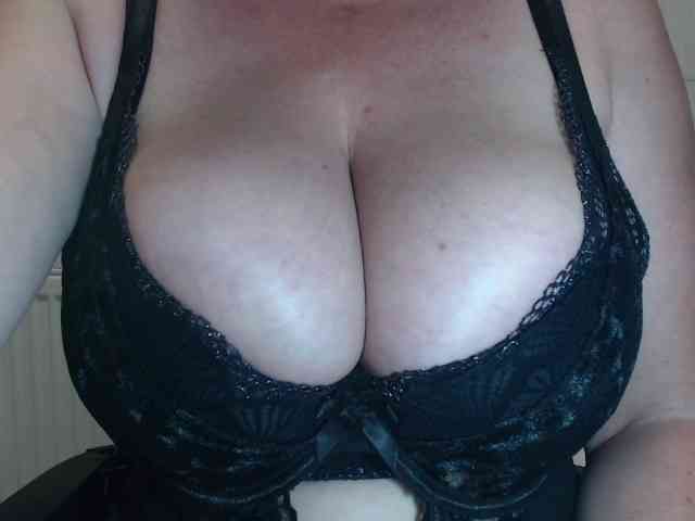 newamyy00 webcam