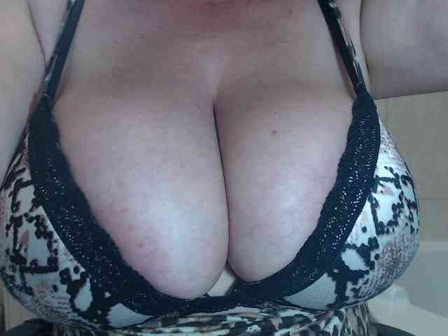 newamyy00 webcam