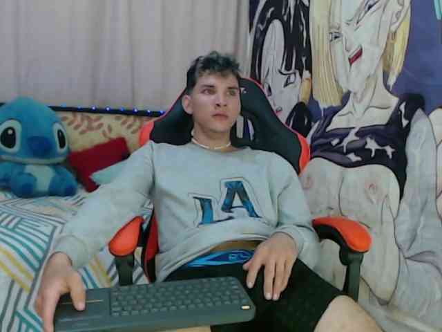anthony-voss Sex Cam Show