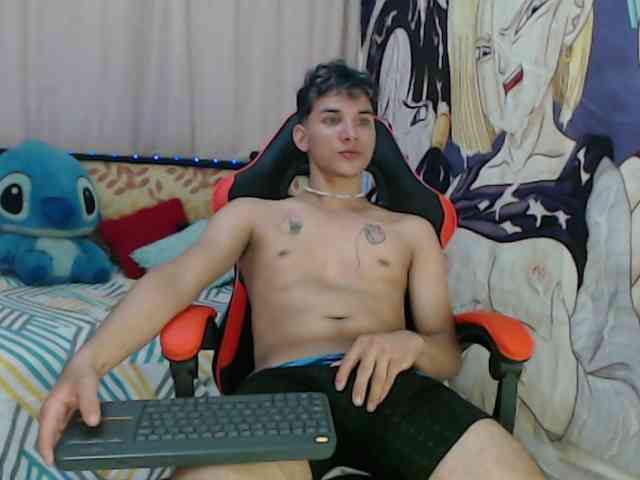 anthony-voss Sex Cam Show