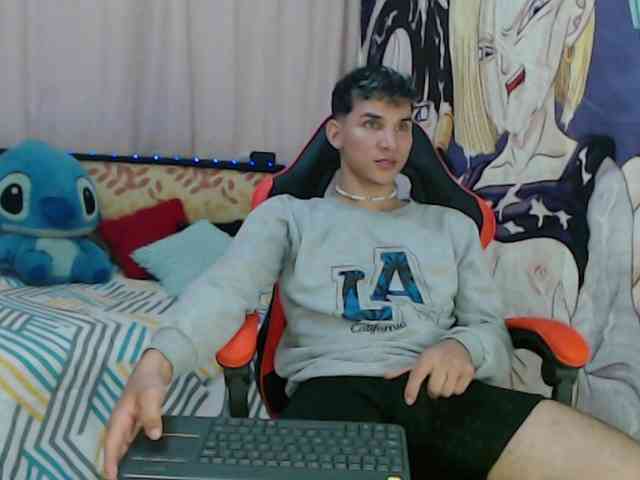 anthony-voss Sex Cam Show
