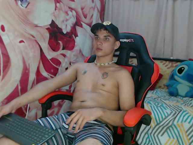 anthony-voss Sex Cam Show